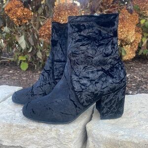 Marc Fisher Black Velvet Ileesia Boot Size 6.5